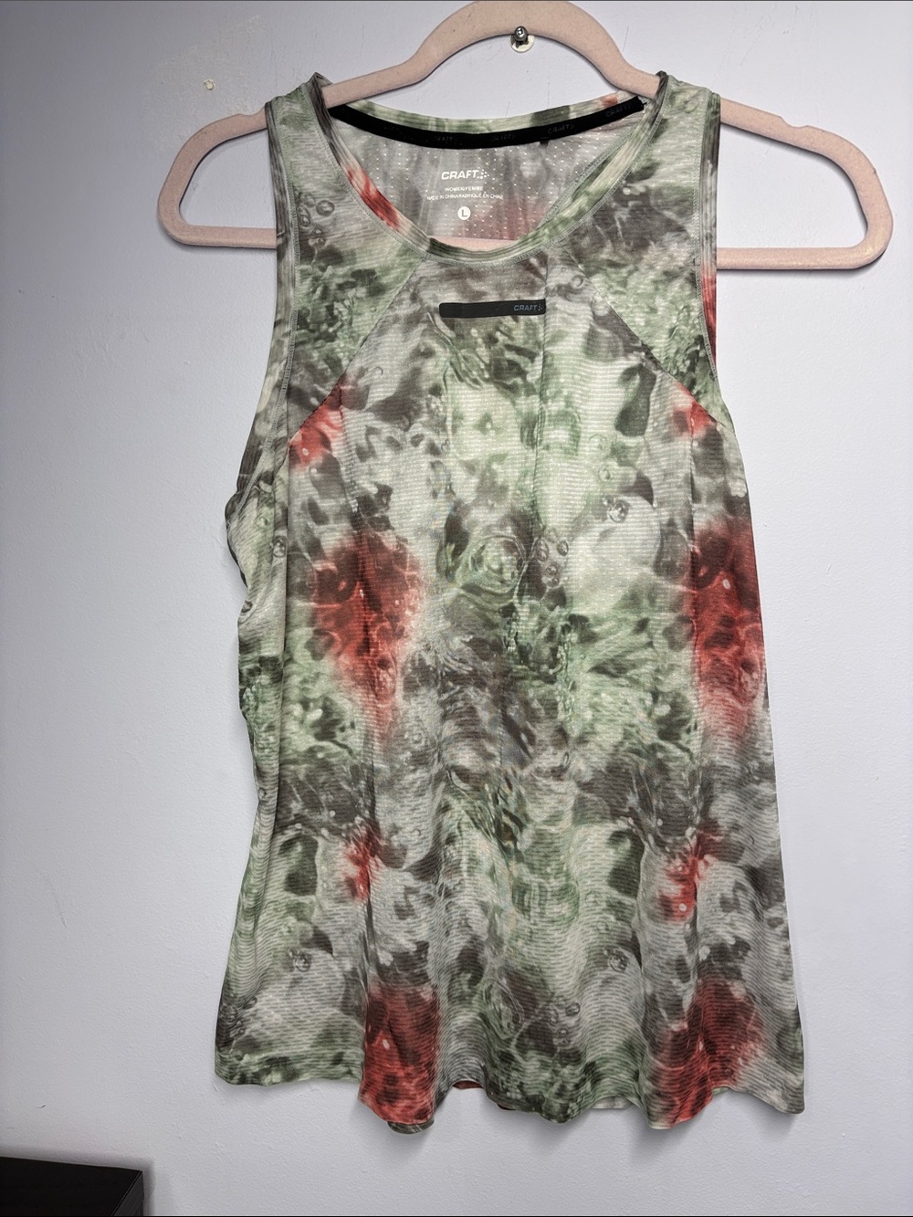 Craft Green and Red Abstract-Print Performance Tank
